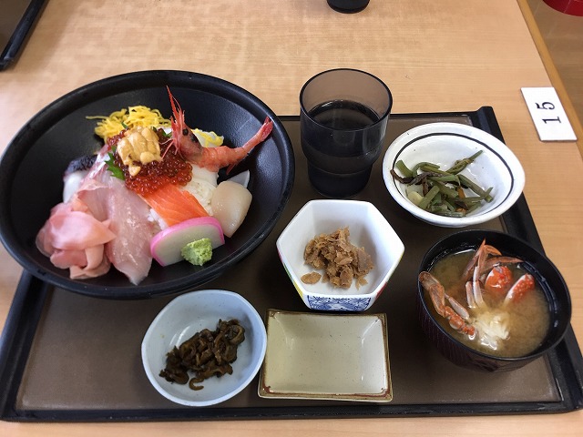 那珂湊　おさかな市場　人気　ランチ　海鮮丼